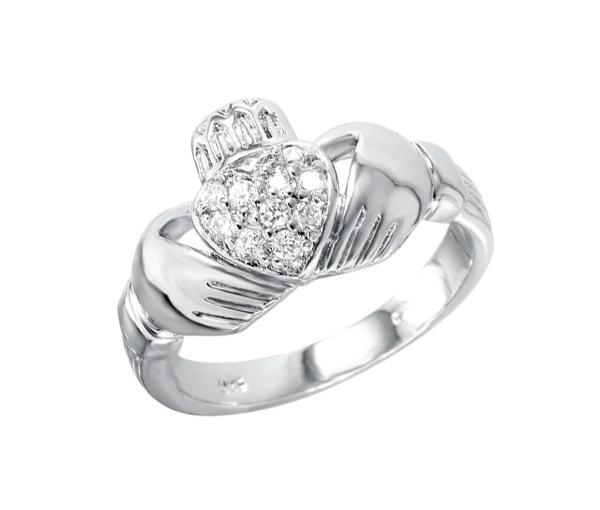 BAGUE CLADDAGH EN ARGENT RHODIÉ SERTIE DE CUBIQUES ZIRCONIAS - SP STR00140/6 - BIJOUX D'IMPORTATION BAGUE CLADDAGH EN ARGENT RHODIÉ SERTIE DE CUBIQUES ZIRCONIAS - SP STR00140/6 - BIJOUX D'IMPORTATION